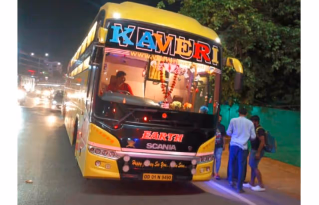 காவேரி டிராவல்ஸ் ஆம்னி பேருந்து