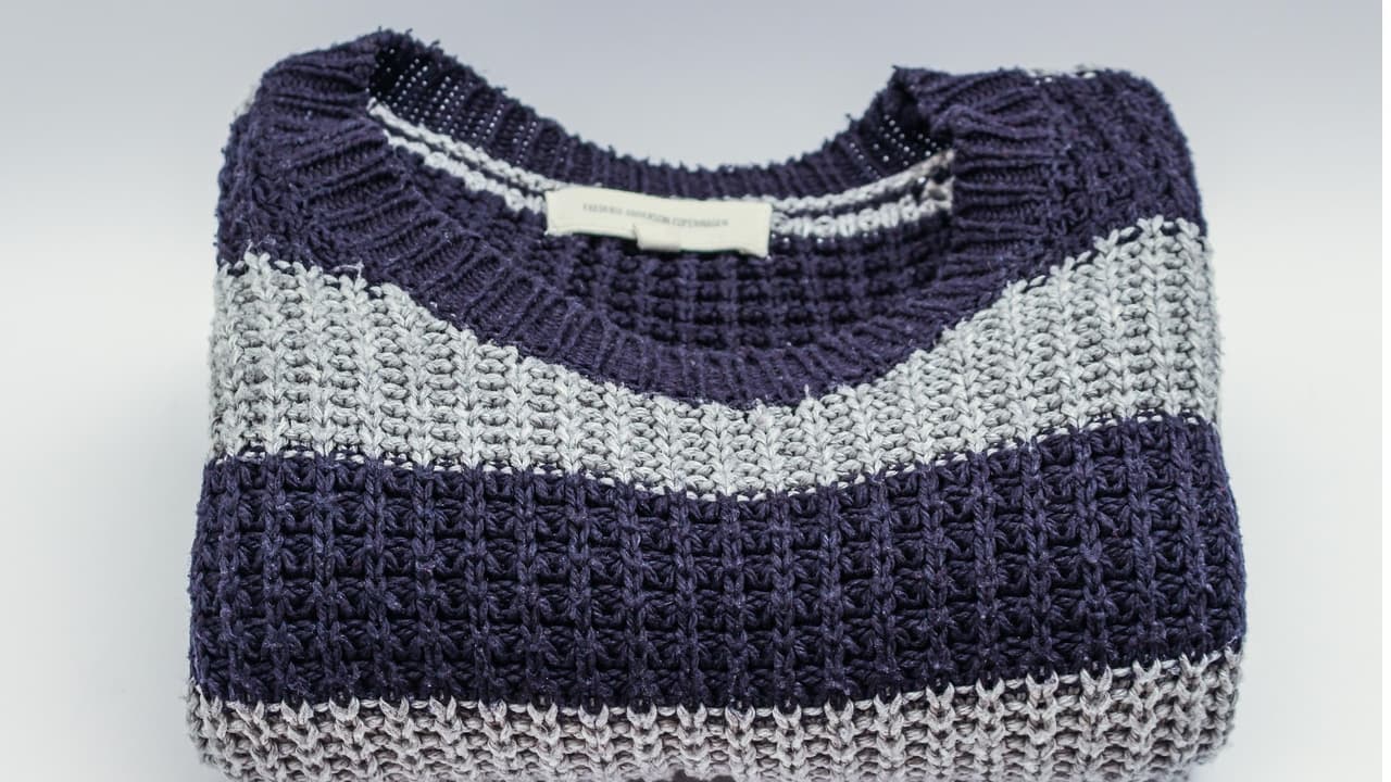 పాతబట్టలను దానం చేయడం