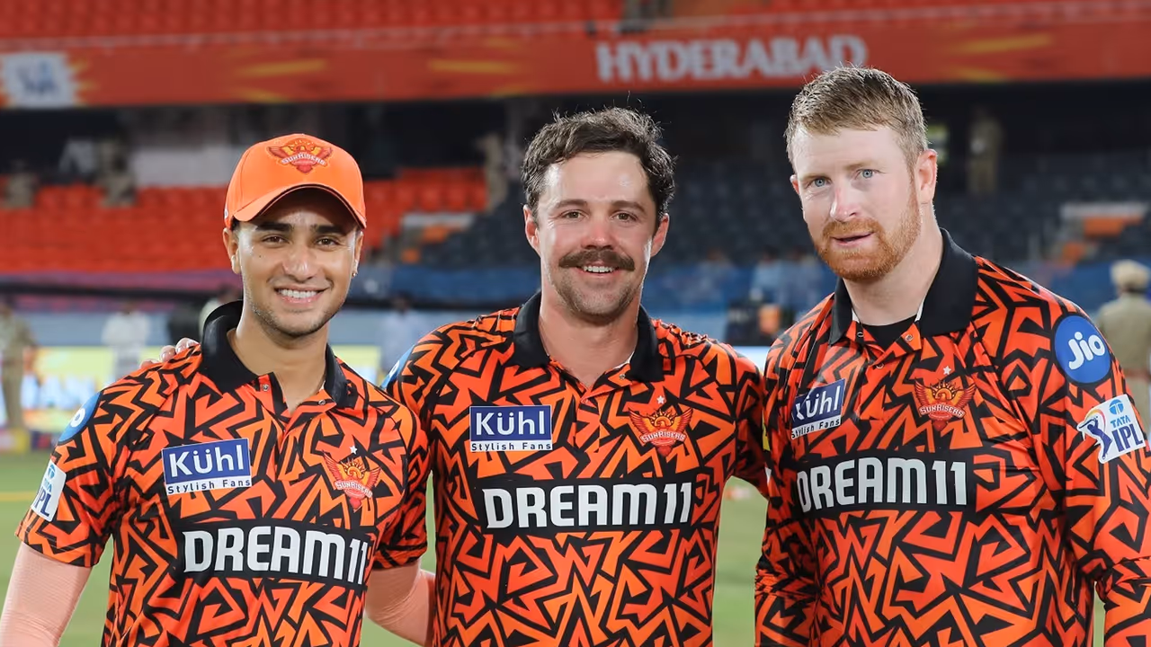 సన్‌రైజర్స్‌ హైదరాబాద్ సంచలనం
