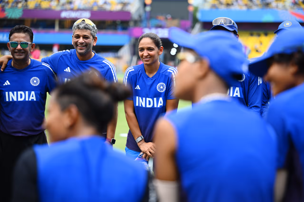 ఐసీసీ ట్రోఫీకి అడుగు దూరంలో భారత్