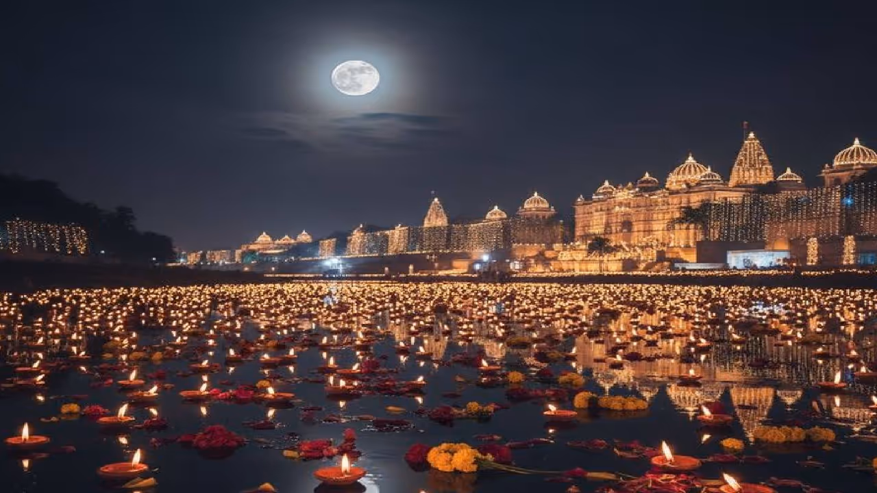 ಕಾರ್ತಿಕ ಹುಣ್ಣಿಮೆ ಬಹಳ ವಿಶೇಷವಾದದ್ದು ಕಾರ್ತಿಕ ಹುಣ್ಣಿಮೆ ಬಹಳ ವಿಶೇಷವಾದದ್ದು