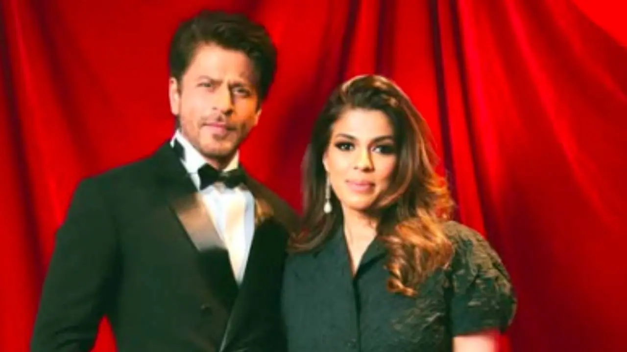 Shah Rukh Khan Shares His Birthday With Pooja Dadlani