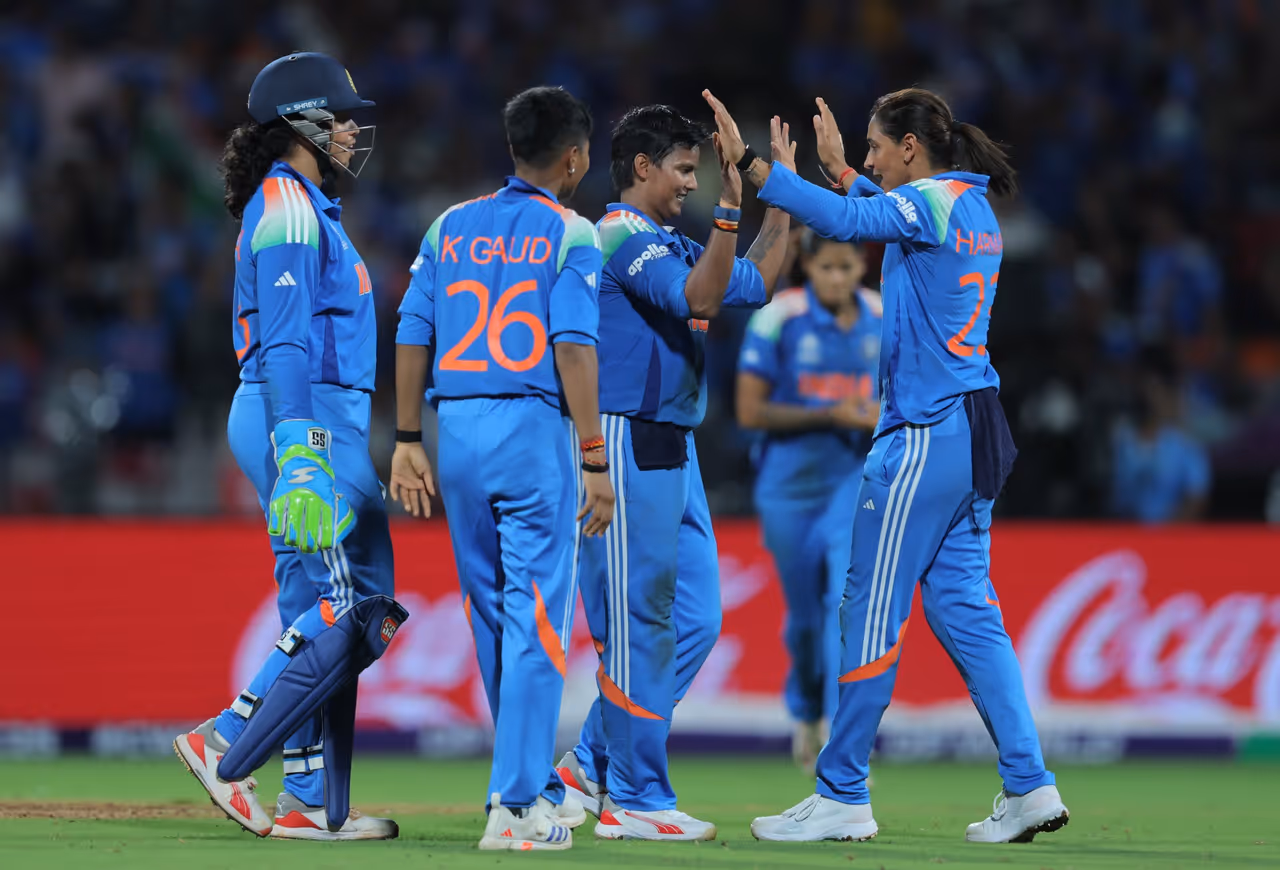 మహిళా ప్రపంచ కప్ 2025లో బౌలర్ల జోరు