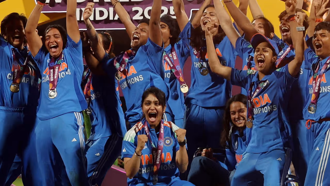 உலகக்கோப்பையை வென்ற இந்திய அணி