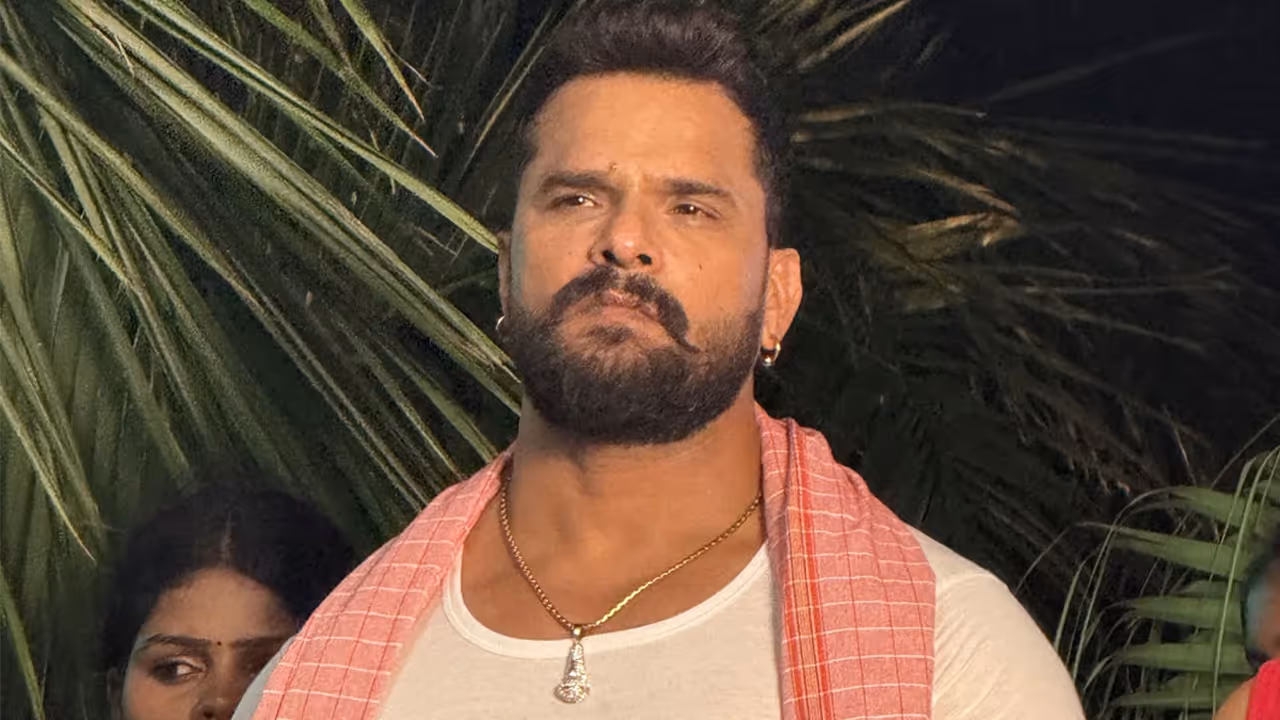 कितनी है खेसारीलाल यादव की नेट वर्थ