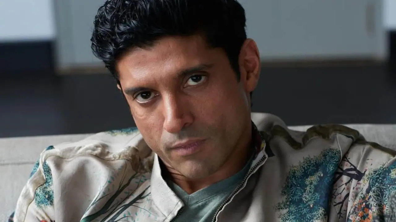 प्रोड्यूसर डायरेक्टर एक्टर फरहान अख्तर