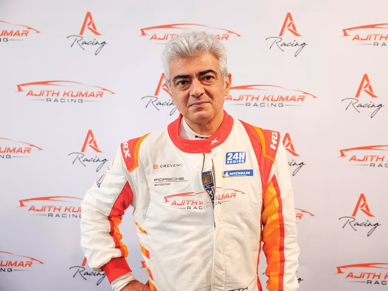 நடிகர் அஜித்: