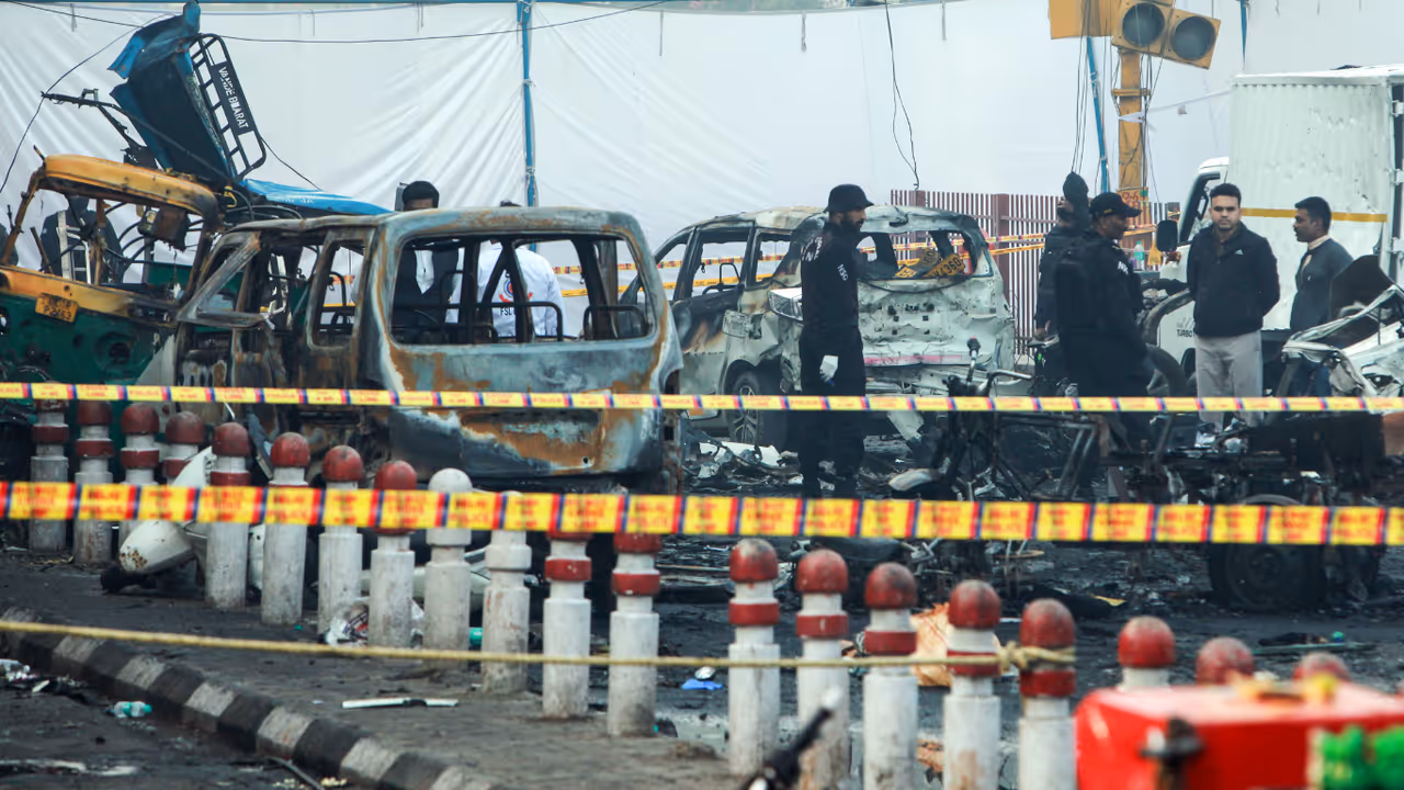 ఢిల్లీ పేలుడు గురించి ముందే చెప్పిన జ్యోతిష్యుడు