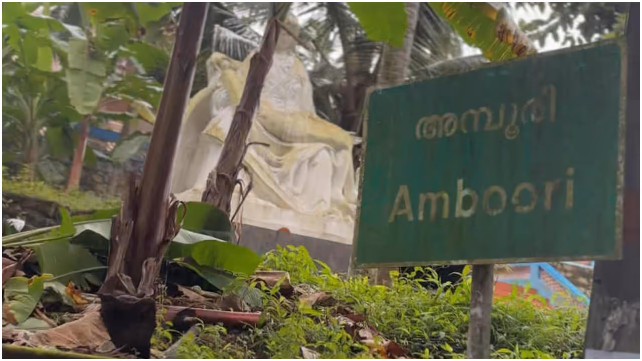 സഞ്ചാരികളുടെ അതിപ്രസരമില്ല സഞ്ചാരികളുടെ അതിപ്രസരമില്ല