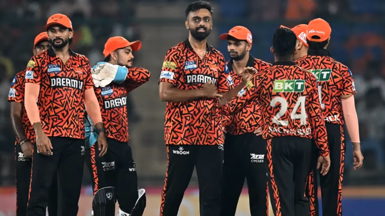 రిటెన్షన్, రిలీజ్ లిస్టులు