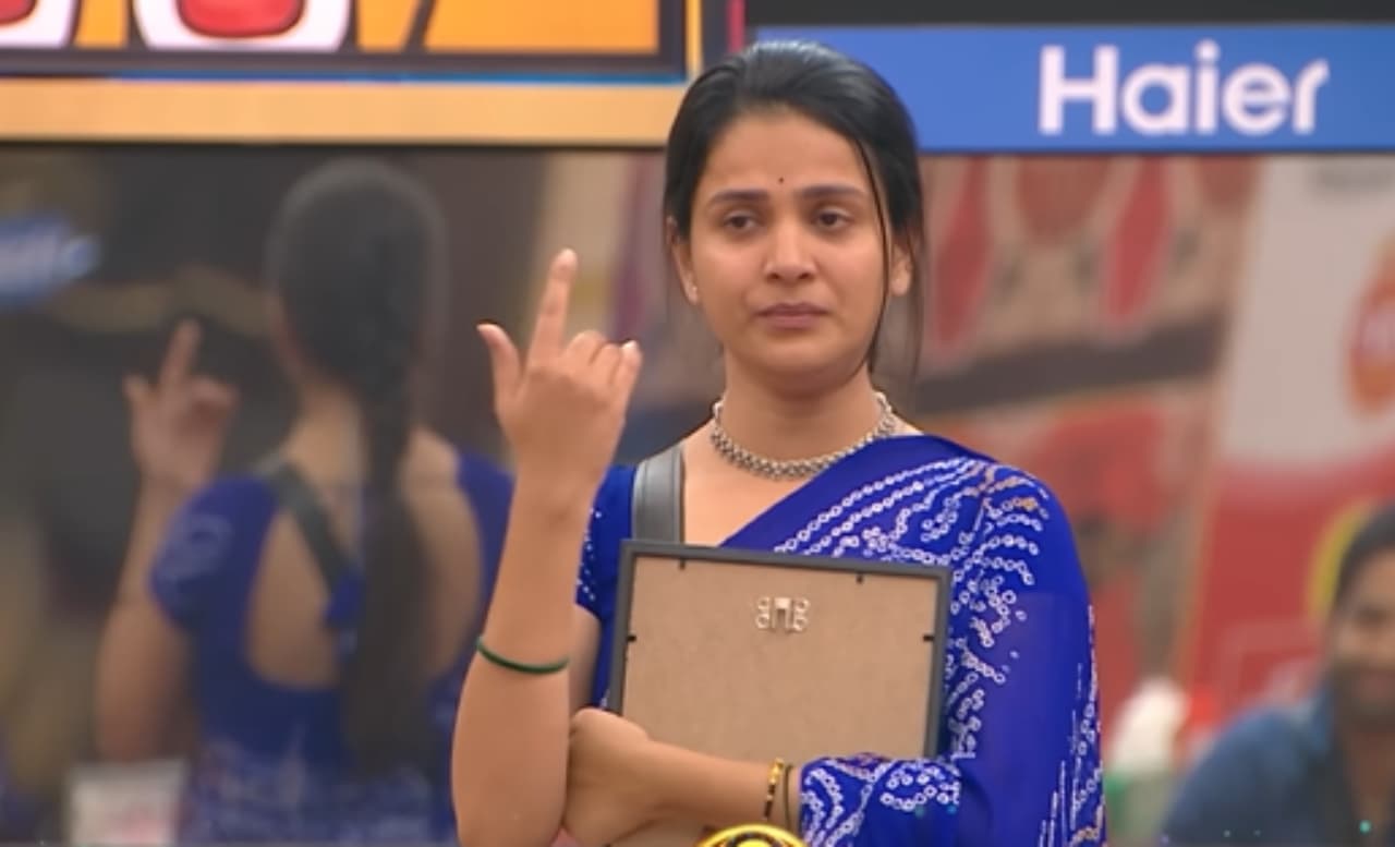 గుండె బరువెక్కించే తనూజ బాల్యం 