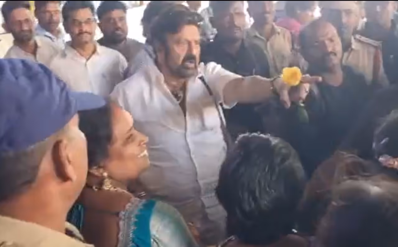 ಮತ್ತೊಮ್ಮೆ ಅಭಿಮಾನಿಗಳ ಮೇಲೆ ಬಾಲಯ್ಯ ಗರಂ