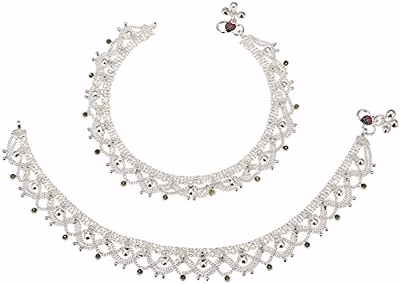 सासूबाईंना अॅडजस्टेबल पैन्जन द्या गिफ्ट, पाहून म्हणतील सुनबाई माझी गुणांची गं! सासूबाईंना अॅडजस्टेबल पैन्जन द्या गिफ्ट, पाहून म्हणतील सुनबाई माझी गुणांची गं!