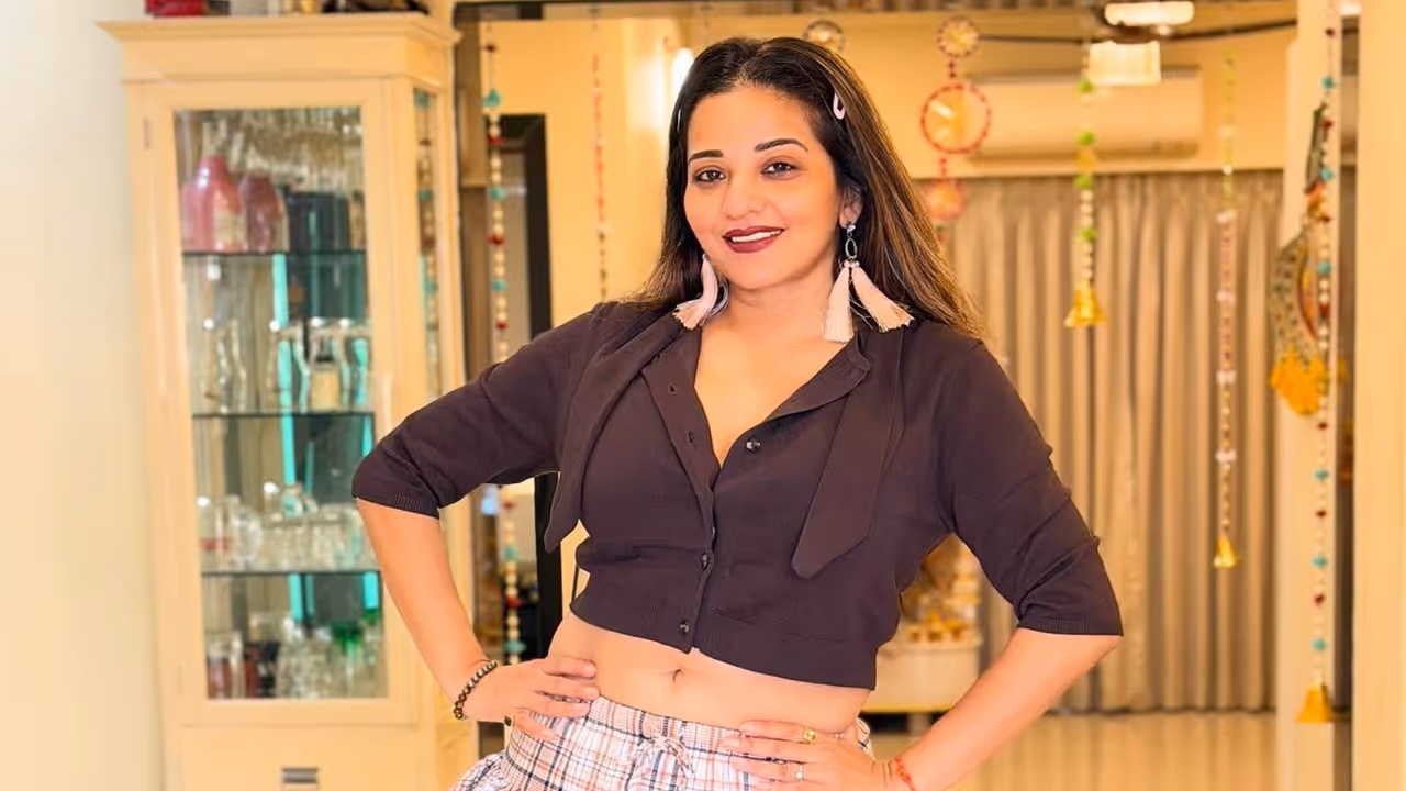 43 साल की हुईं मोनालिसा