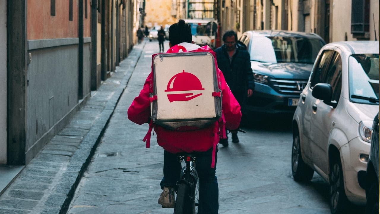 గిగ్ వర్కర్స్ అంటే ఎవరు? గిగ్ వర్కర్స్ అంటే ఎవరు?