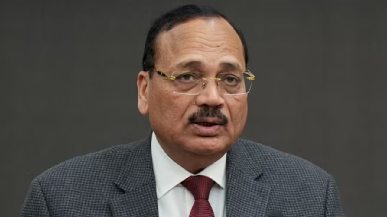 ভারতের ৫৩তম প্রধান বিচারপতি হলেন সূর্য কান্ত 