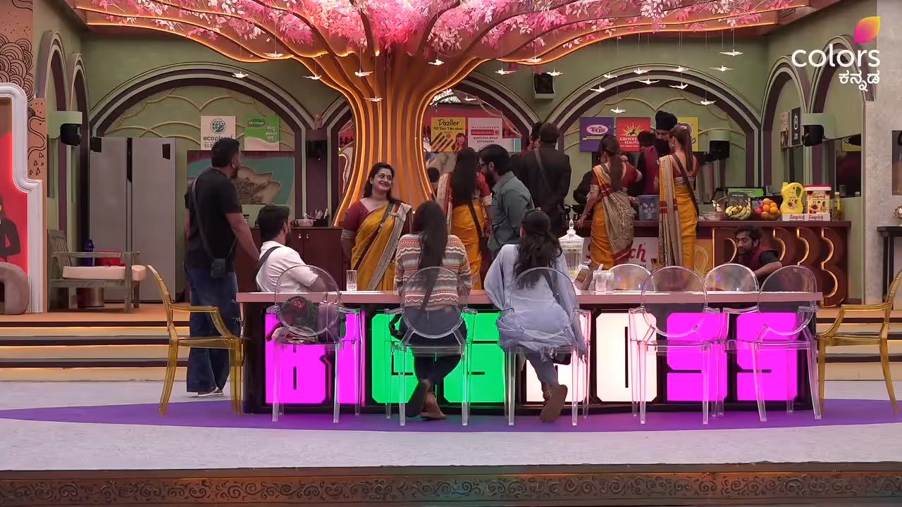 ಮಾಜಿ ಸ್ಪರ್ಧಿಗಳ ಎಂಟ್ರಿ ಮಾಜಿ ಸ್ಪರ್ಧಿಗಳ ಎಂಟ್ರಿ