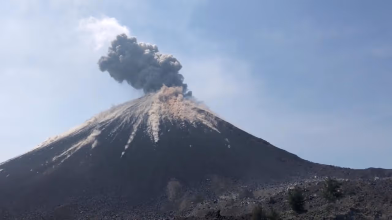 పేలిన అగ్నిపర్వతం