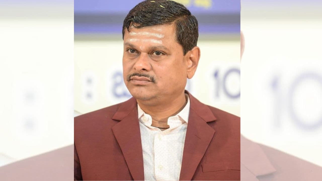 ಜನಪ್ರಿಯ ಅಧಿಕಾರಿ ಮಹಾಂತೇಶ್ ಬೀಳಗಿ