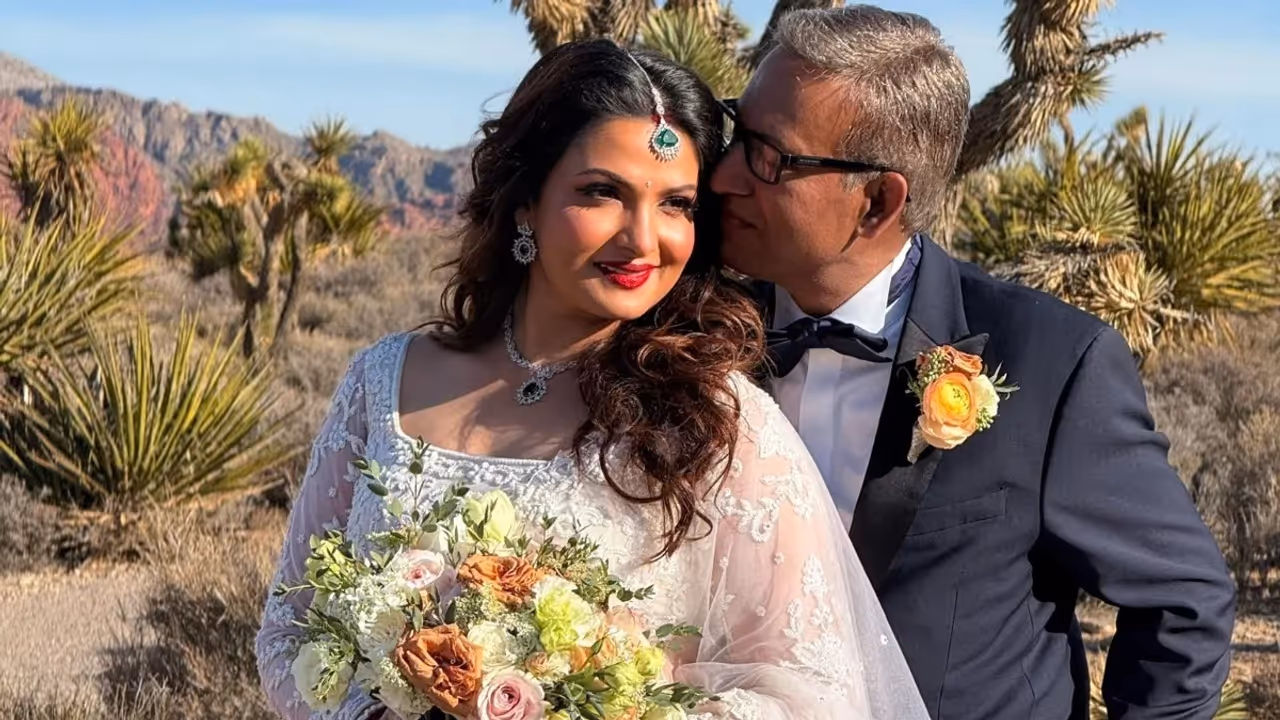 Tnusree Chakraborty tied the knot with Atlanta based Sujit Basu in Las Vegas Tnusree Chakraborty tied the knot with Atlanta based Sujit Basu in Las Vegas