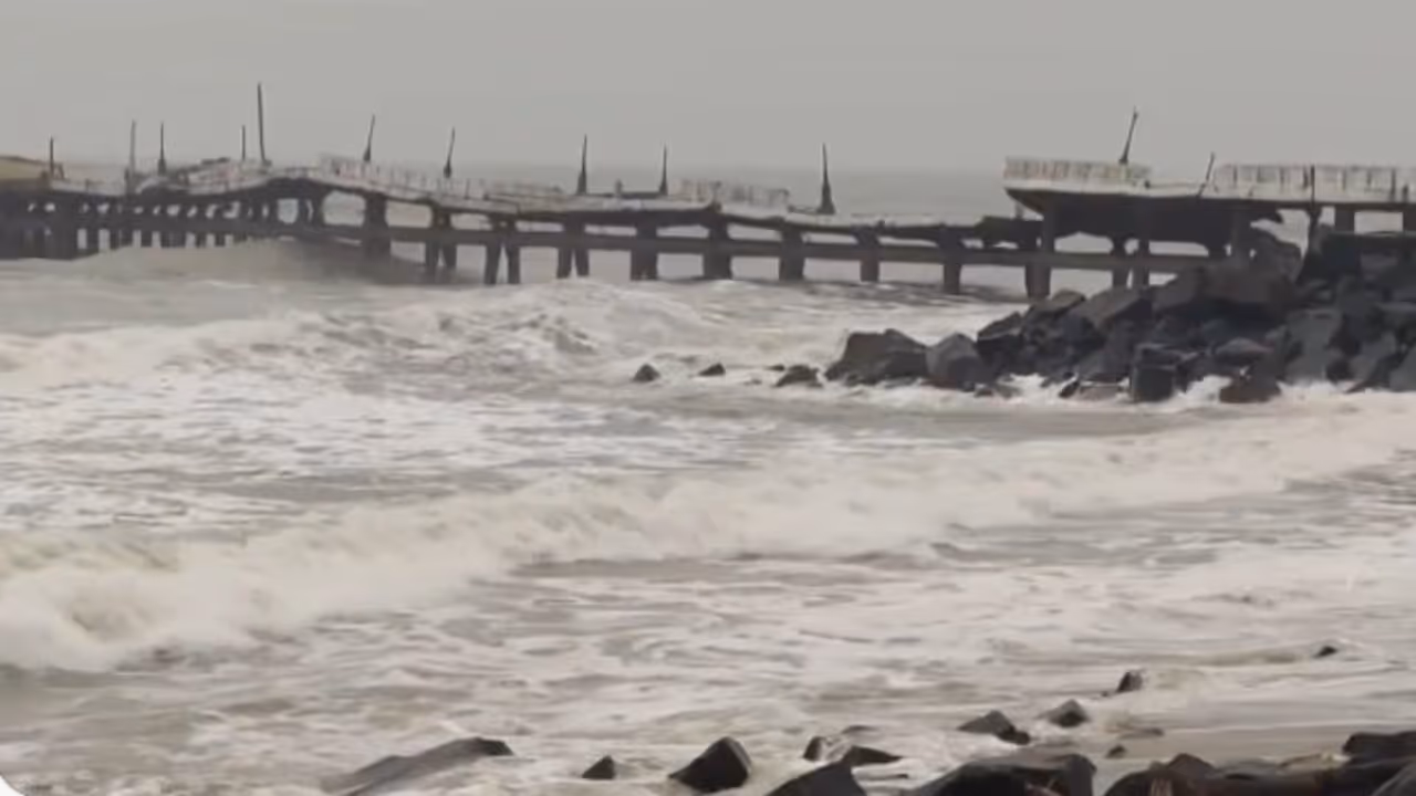 கடும் பனிபொழிவு கடும் பனிபொழிவு