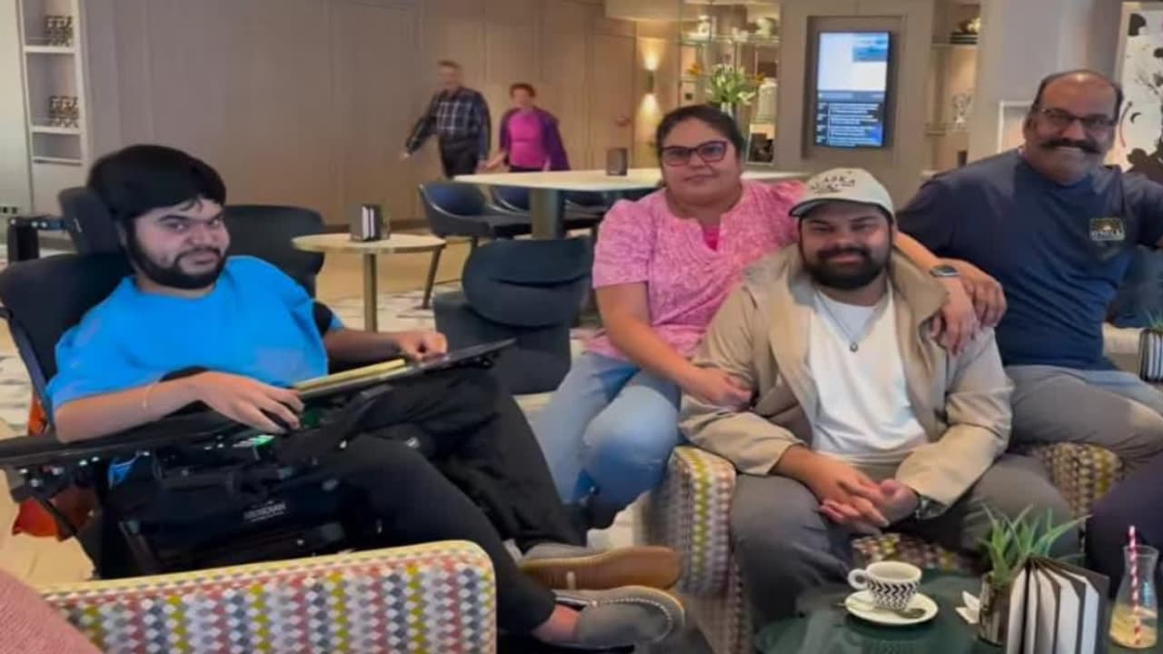 Nepoleon Son Dhanoosh Debut in Tamil Cinema