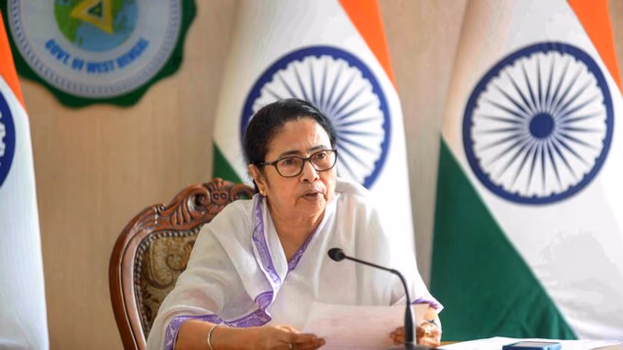 মমতা বন্দ্যোপাধ্যায়ের উন্নয়নের পাঁচালি