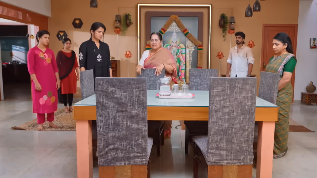 Ethirneechal Thodargiradhu Serial Today Episode