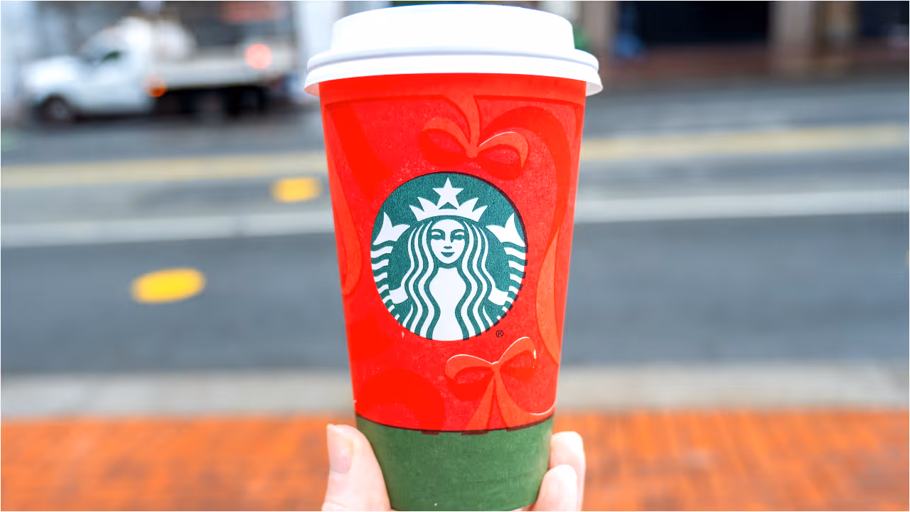 ക്രിസ്മസിന് സ്റ്റാർബക്സിലേക്ക് 