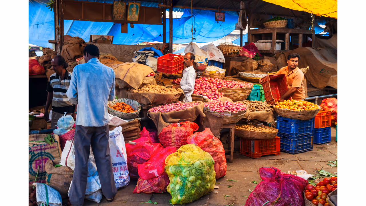 பாதியாக குறைந்த காய்கறிகள் விலை பாதியாக குறைந்த காய்கறிகள் விலை