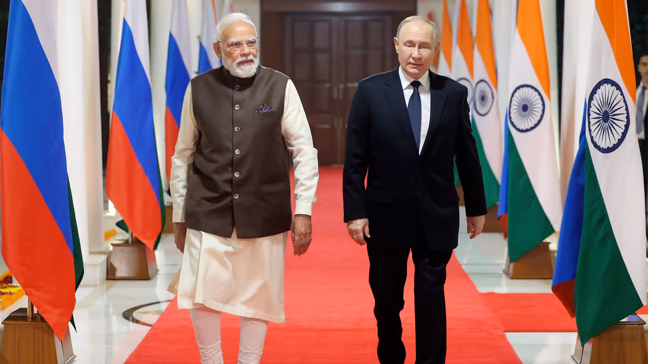 இந்தியா பெரிய சக்தியாக உருவெடுத்து வருகிறது