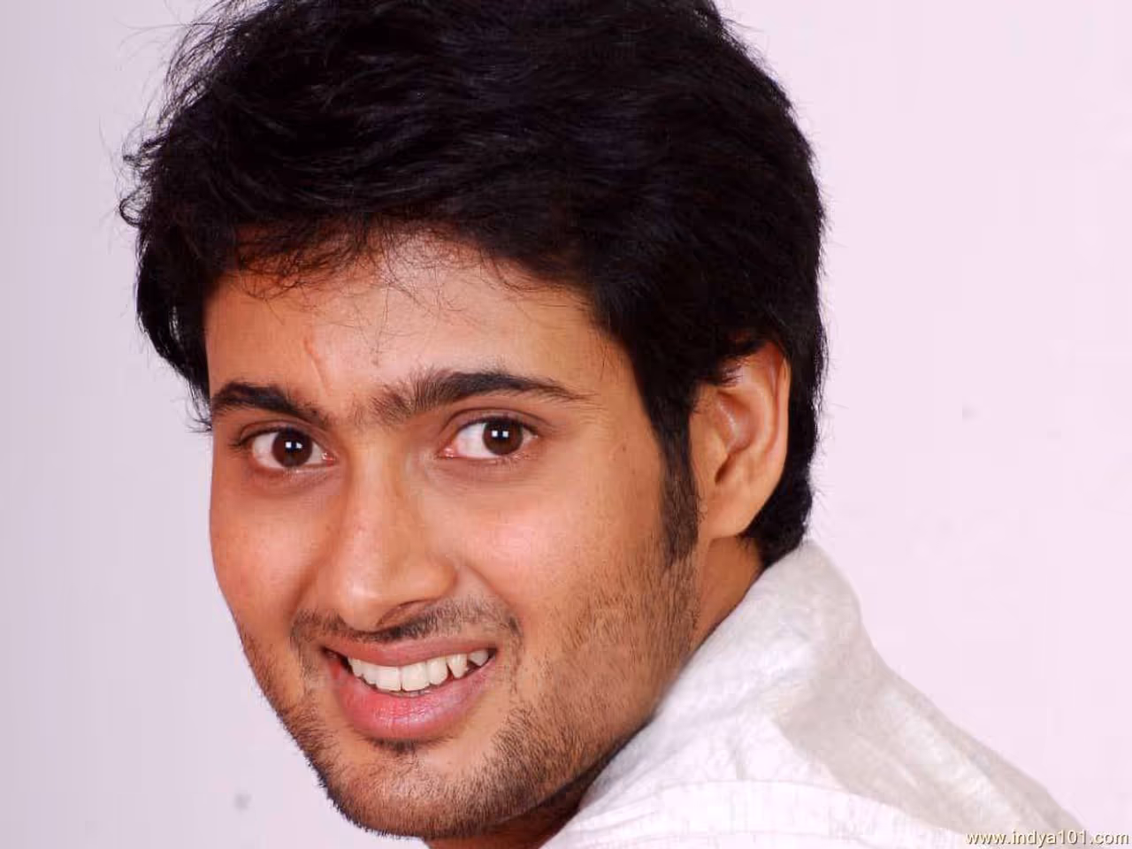 మంచి మనసున్న హీరో