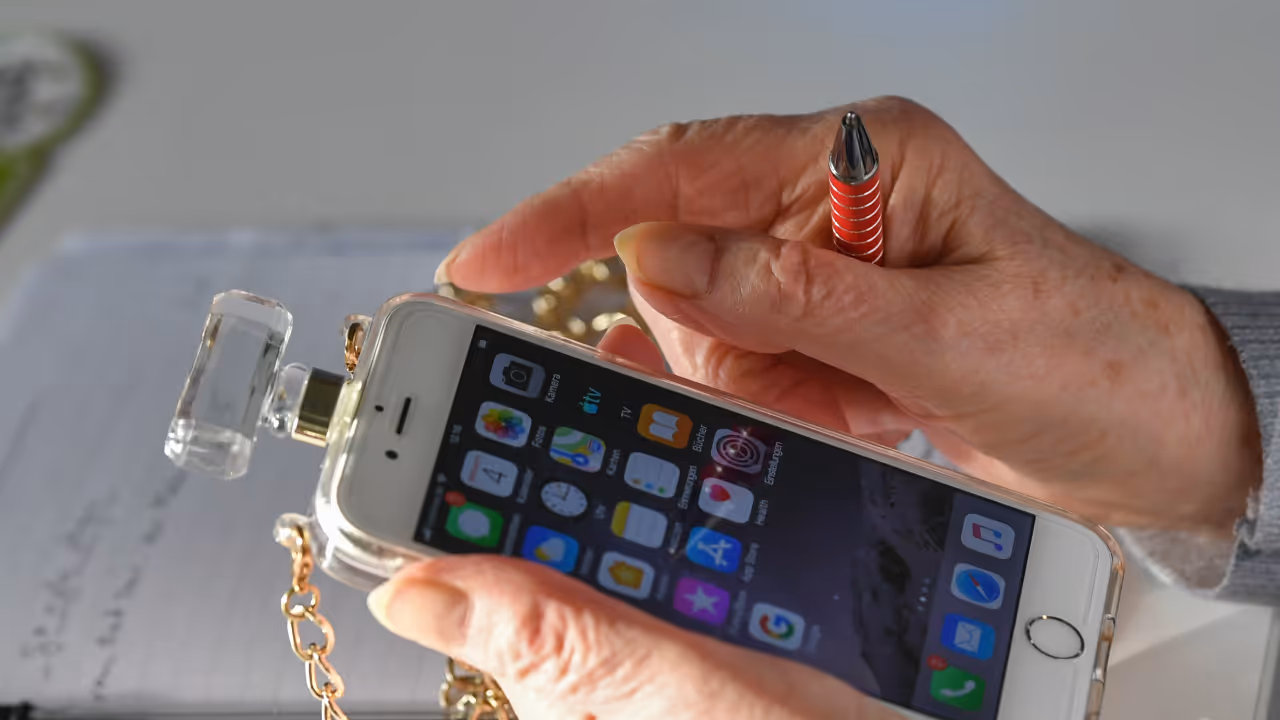 പഴയ സ്മാര്ട്ട്ഫോണിന്റെ സ്മാര്ട്ട് ഉപയോഗം പഴയ സ്മാര്ട്ട്ഫോണിന്റെ സ്മാര്ട്ട് ഉപയോഗം