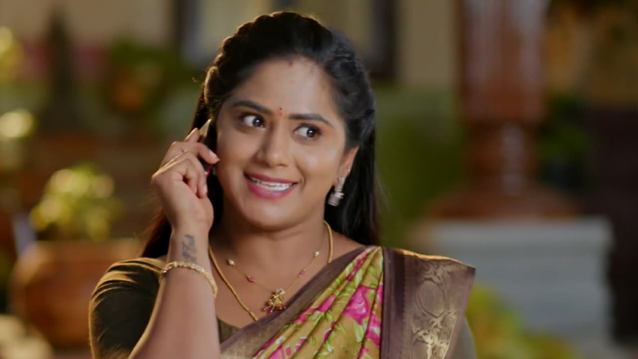 కస్టమర్ కేర్‌తో వల్లీ ఇంగ్లిష్ టాకింగ్