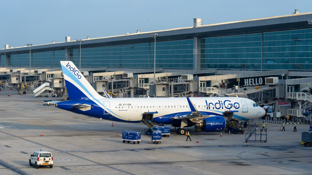 फ्लाइट्स रद्द होने के बीच जानिए DGCA, AAI और BCAS कौन क्या करता है?