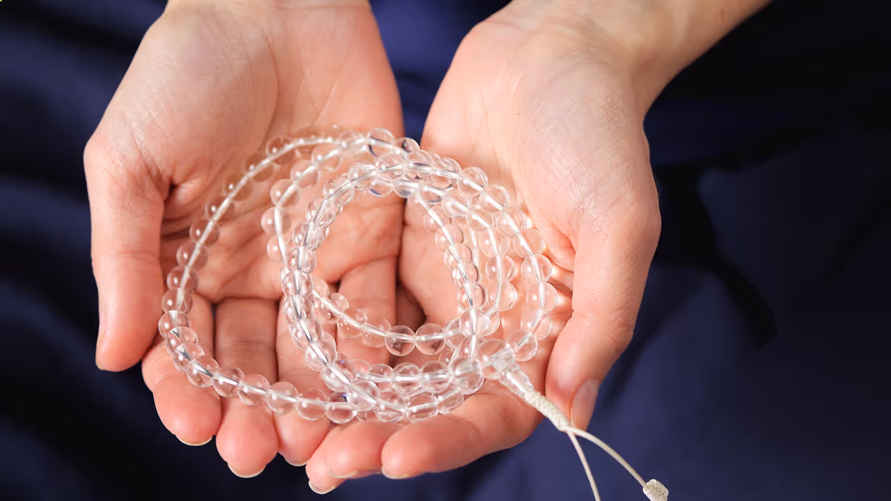 స్ఫటిక మాల అంటే ఏమిటి? స్ఫటిక మాల అంటే ఏమిటి?