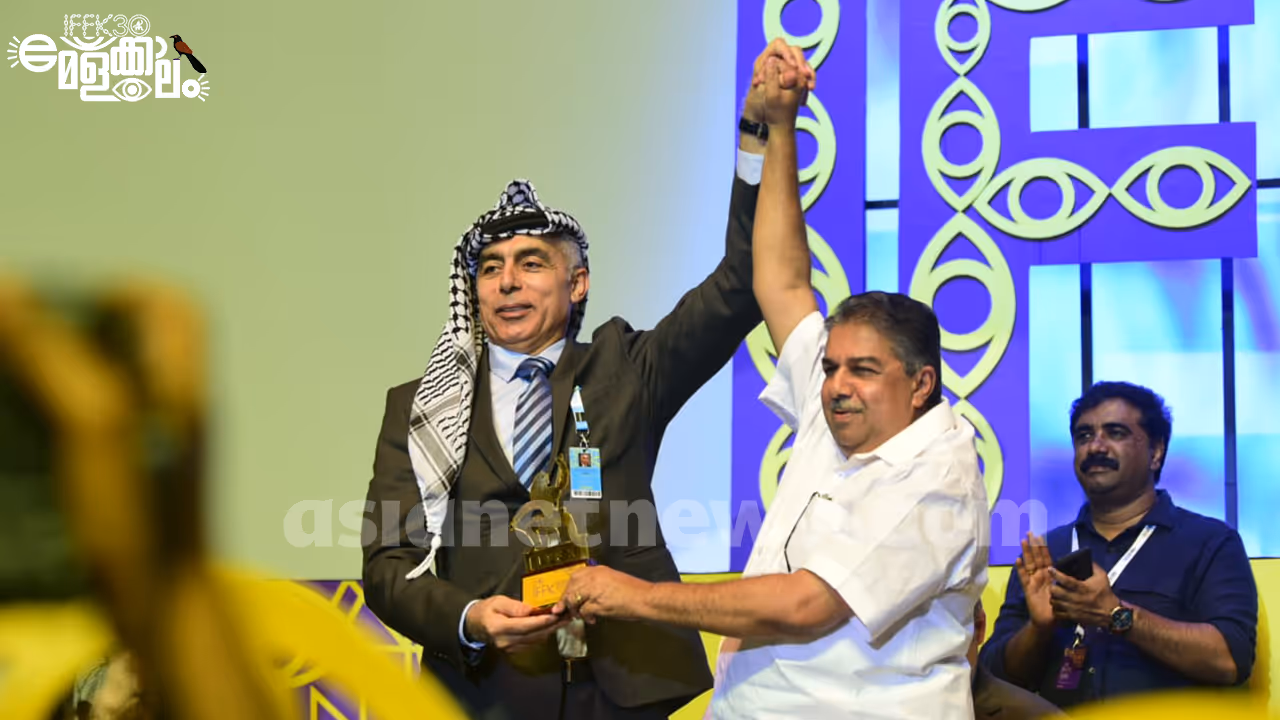 പ്രൗഢ ഗംഭീരമായ തുടക്കം പ്രൗഢ ഗംഭീരമായ തുടക്കം