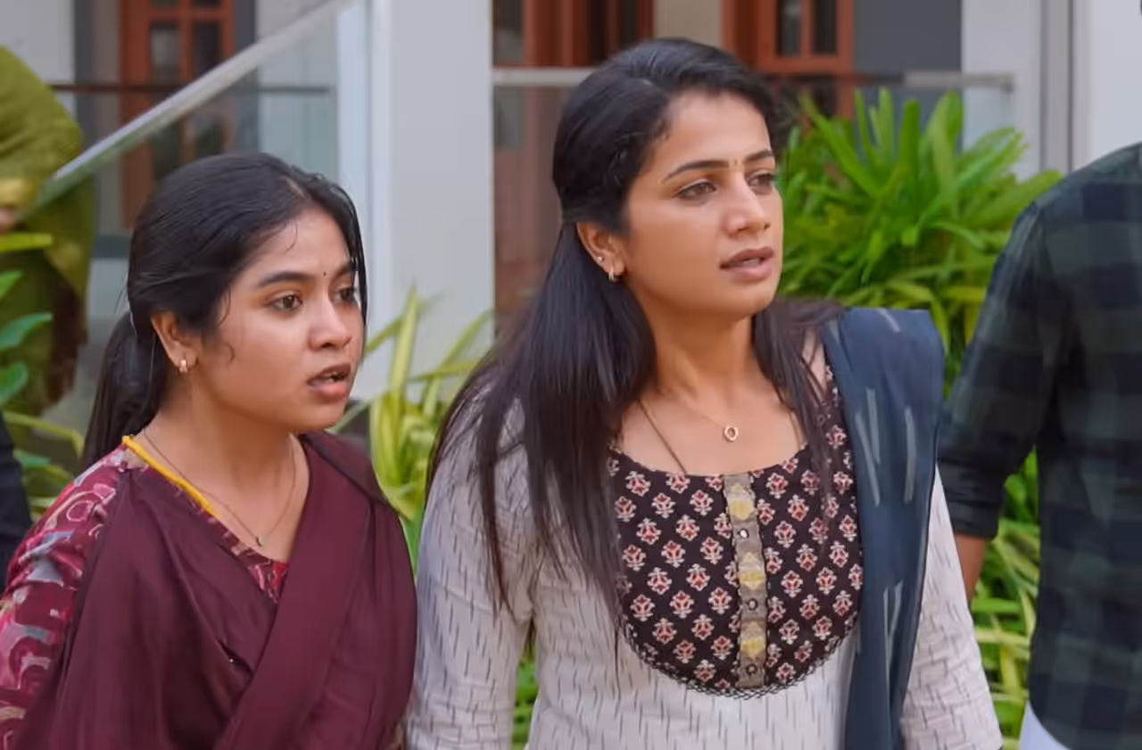 Ethirneechal Serial Janani Danger Ethirneechal Serial Janani Danger