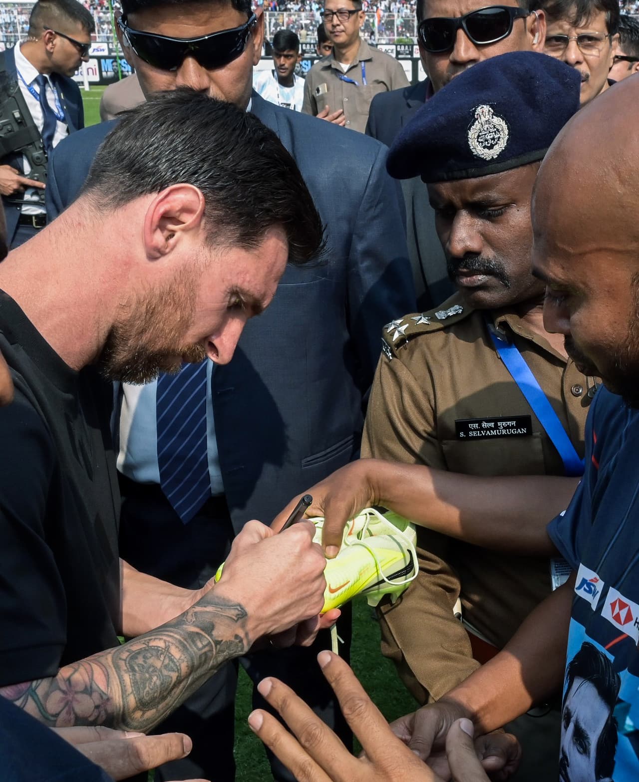 Autograph Incident Sparks Alarm