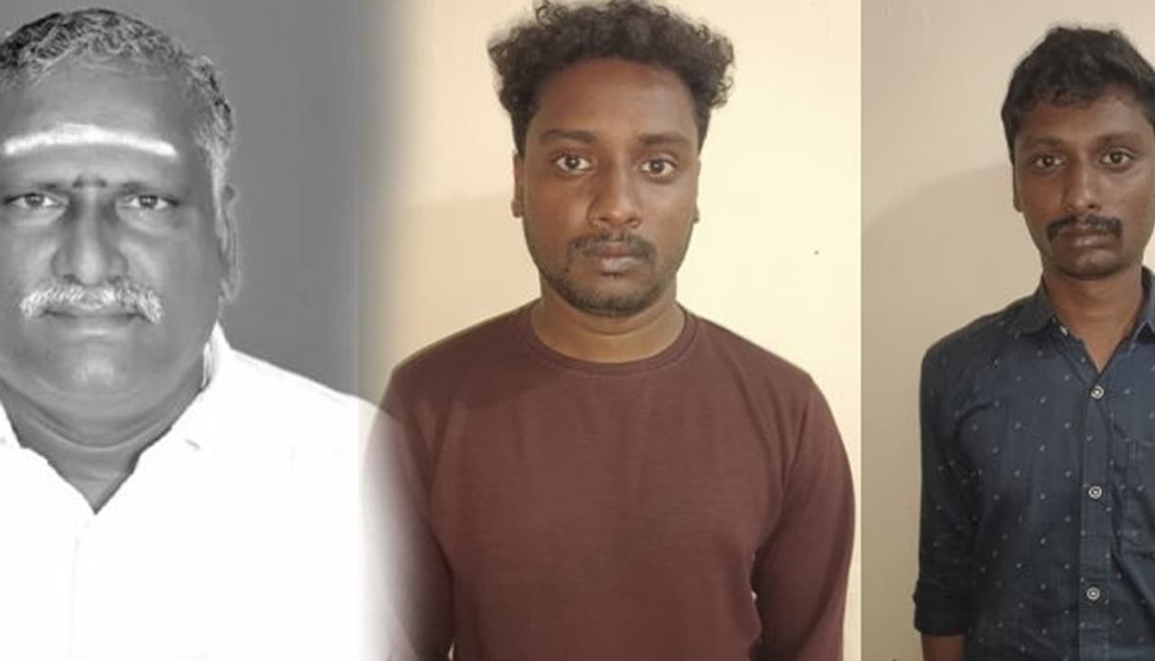 பள்ளியில் உதவியாளராக பணியாற்றி வந்த கணேசன் பள்ளியில் உதவியாளராக பணியாற்றி வந்த கணேசன்