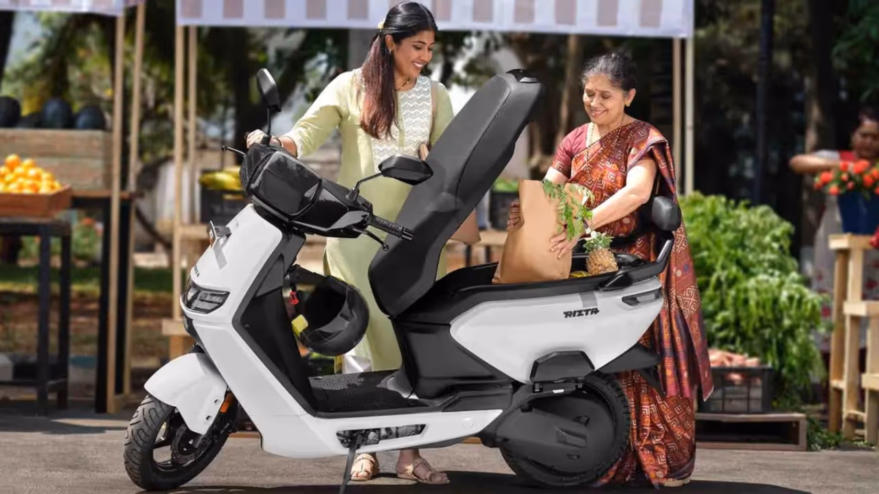 రికార్డు స్థాయిలో అమ్మకాలు రికార్డు స్థాయిలో అమ్మకాలు