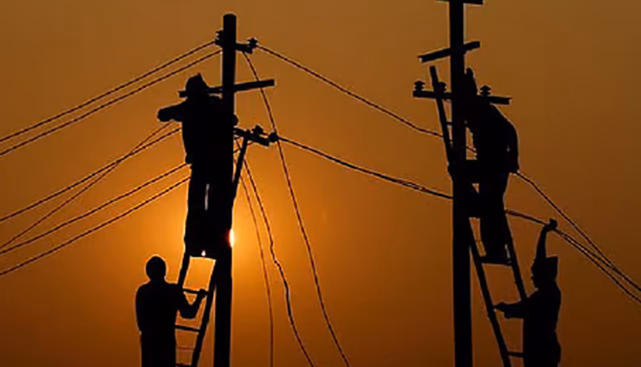 மாதாந்திரப் பராமரிப்பு பணி மாதாந்திரப் பராமரிப்பு பணி