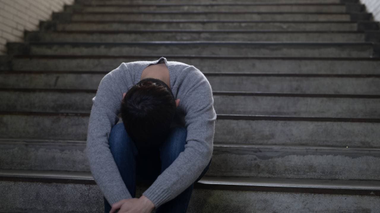 ಮನಸ್ಸಿನಲ್ಲಿ ನಡೆಯುವ ಭಾವನೆಗಳೇ ಮುಖದಲ್ಲಿ ವ್ಯಕ್ತ ಮನಸ್ಸಿನಲ್ಲಿ ನಡೆಯುವ ಭಾವನೆಗಳೇ ಮುಖದಲ್ಲಿ ವ್ಯಕ್ತ