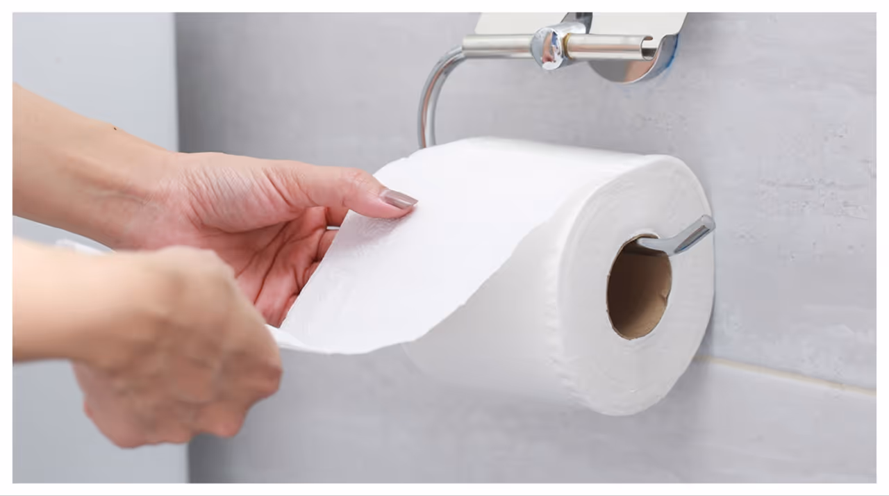 ടോയ്ലറ്റ് പേപ്പര് പതിവായി ഉപയോഗിക്കാറുണ്ടോ? എങ്കിൽ ഇക്കാര്യം അറിഞ്ഞിരിക്കൂ ടോയ്ലറ്റ് പേപ്പര് പതിവായി ഉപയോഗിക്കാറുണ്ടോ? എങ്കിൽ ഇക്കാര്യം അറിഞ്ഞിരിക്കൂ