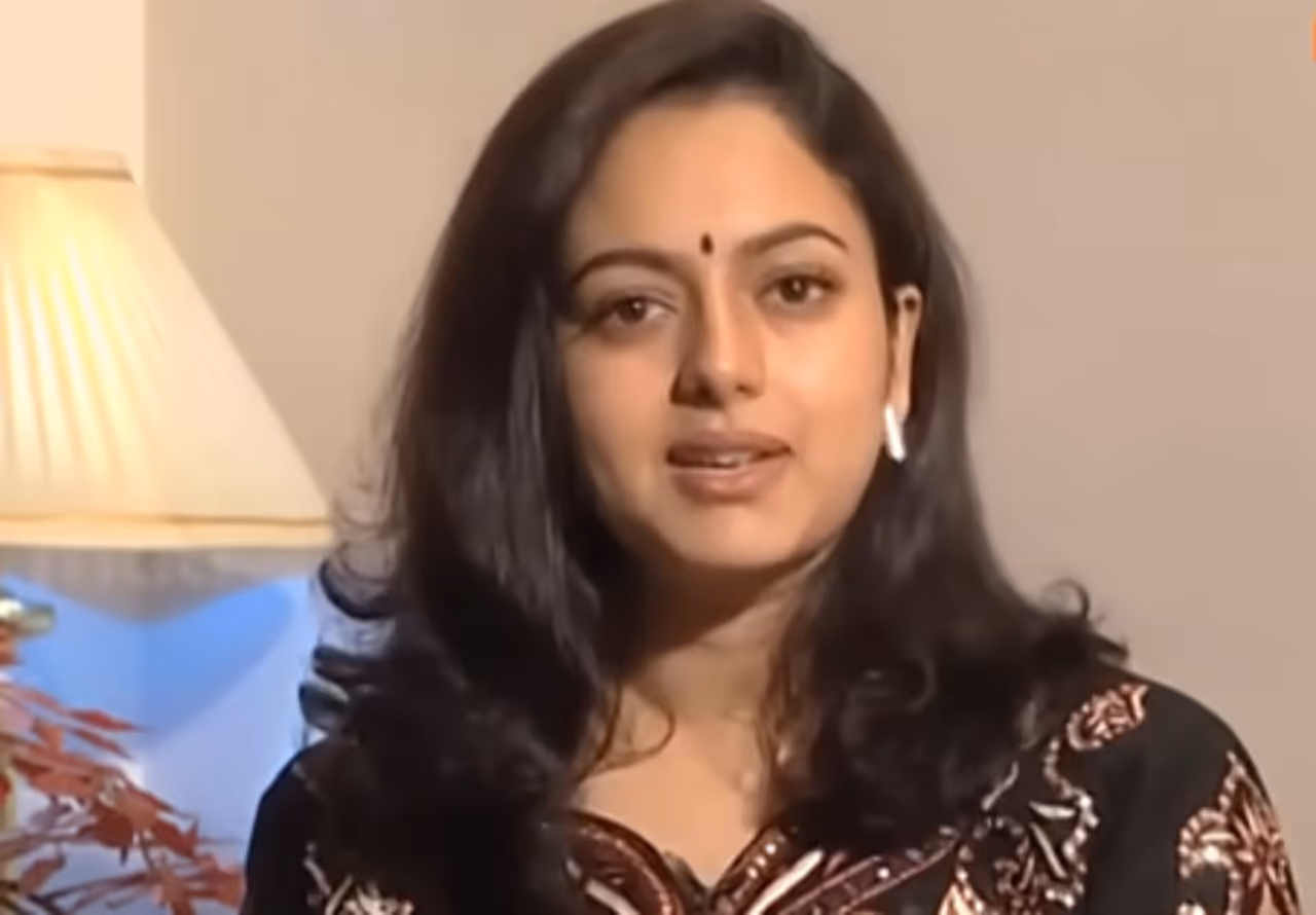 అద్భుతమైన నటనకు కేరాఫ్ సౌందర్య అద్భుతమైన నటనకు కేరాఫ్ సౌందర్య