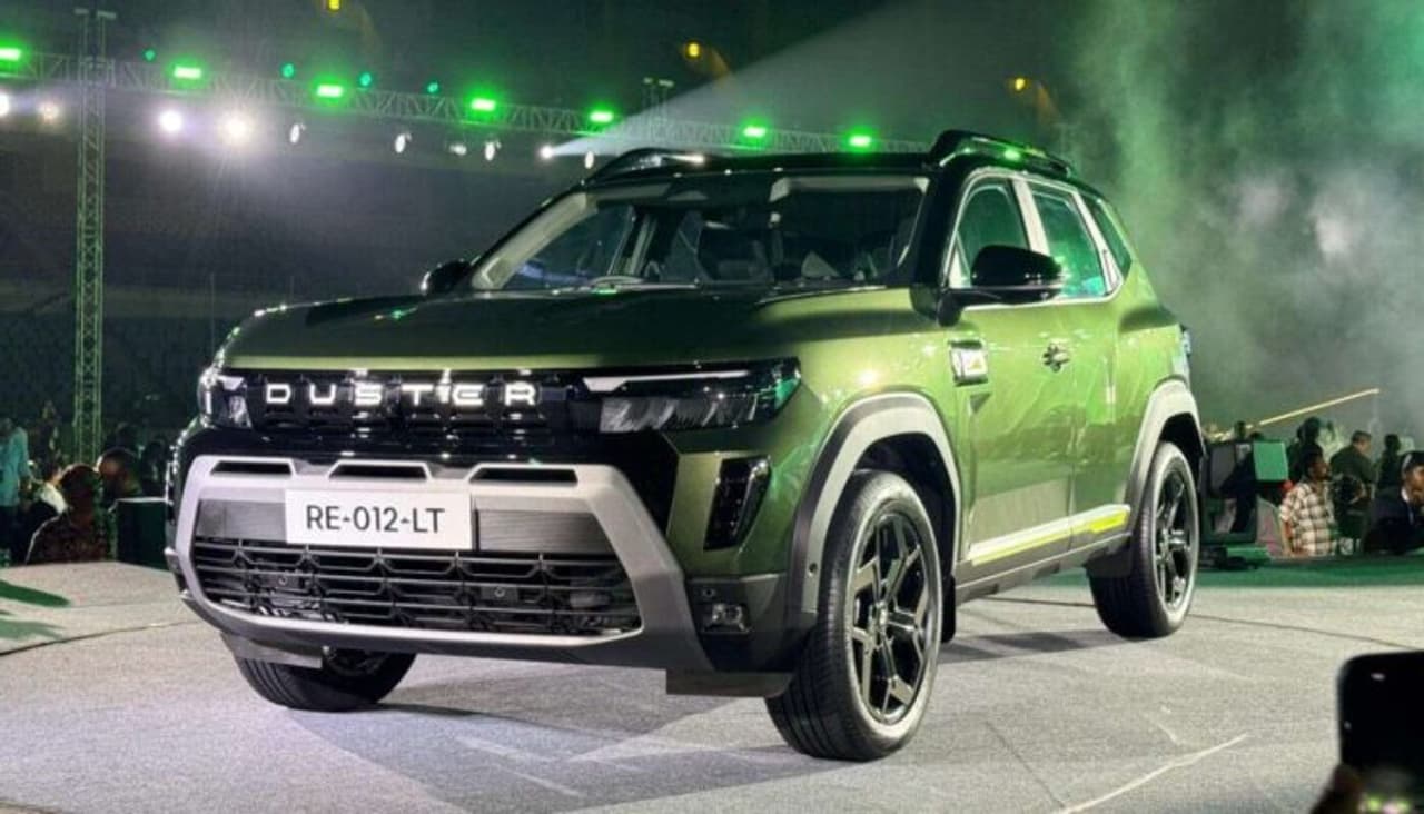 മൂന്ന് വർഷത്തിന് ശേഷം ഡസ്റ്റർ തിരിച്ചെത്തി മൂന്ന് വർഷത്തിന് ശേഷം ഡസ്റ്റർ തിരിച്ചെത്തി