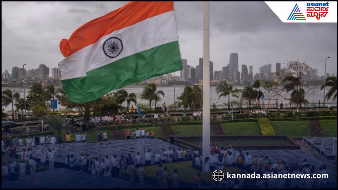 ವಾರ್ಷಿಕ 42 ರಜೆ ವಾರ್ಷಿಕ 42 ರಜೆ