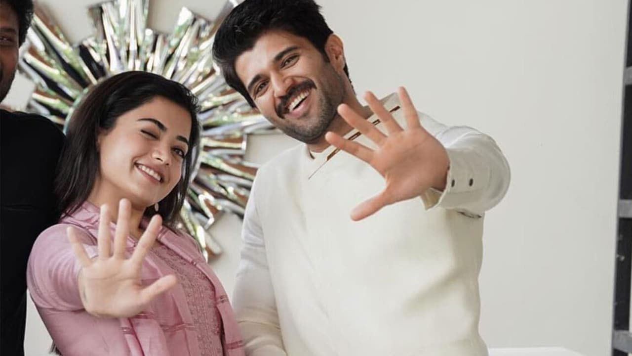 Vijay Deverakonda Education Qualification: विजय देवरकोंडा ने कहां से की पढ़ाई? Vijay Deverakonda Education Qualification: विजय देवरकोंडा ने कहां से की पढ़ाई?