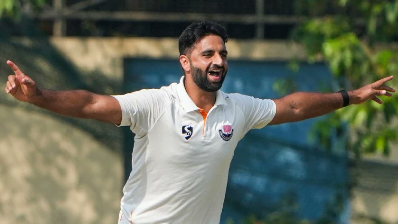 Auqib Nabi Dar Shining in Ranji Trophy 2025/26 Auqib Nabi Dar Shining in Ranji Trophy 2025/26