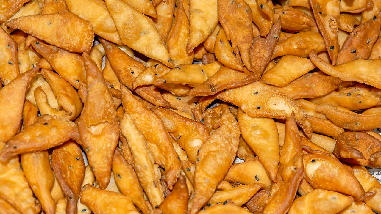 खाऱ्या शंकरपाळ्या खाऱ्या शंकरपाळ्या